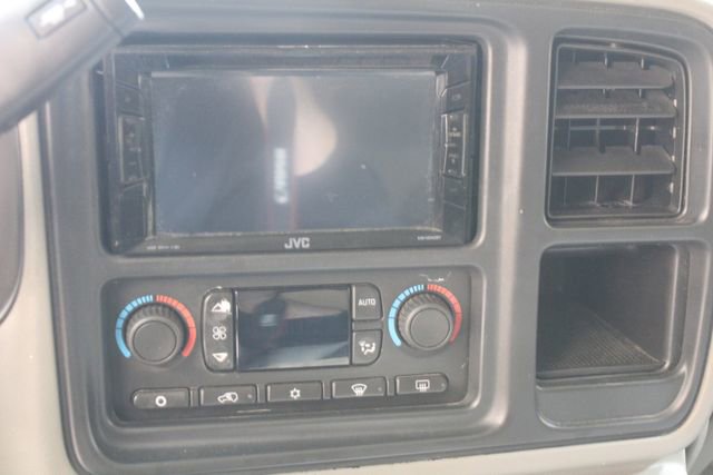 Used 2007 GMC Sierra 2500 SLT w/ Heavy-Duty Power Package image 15