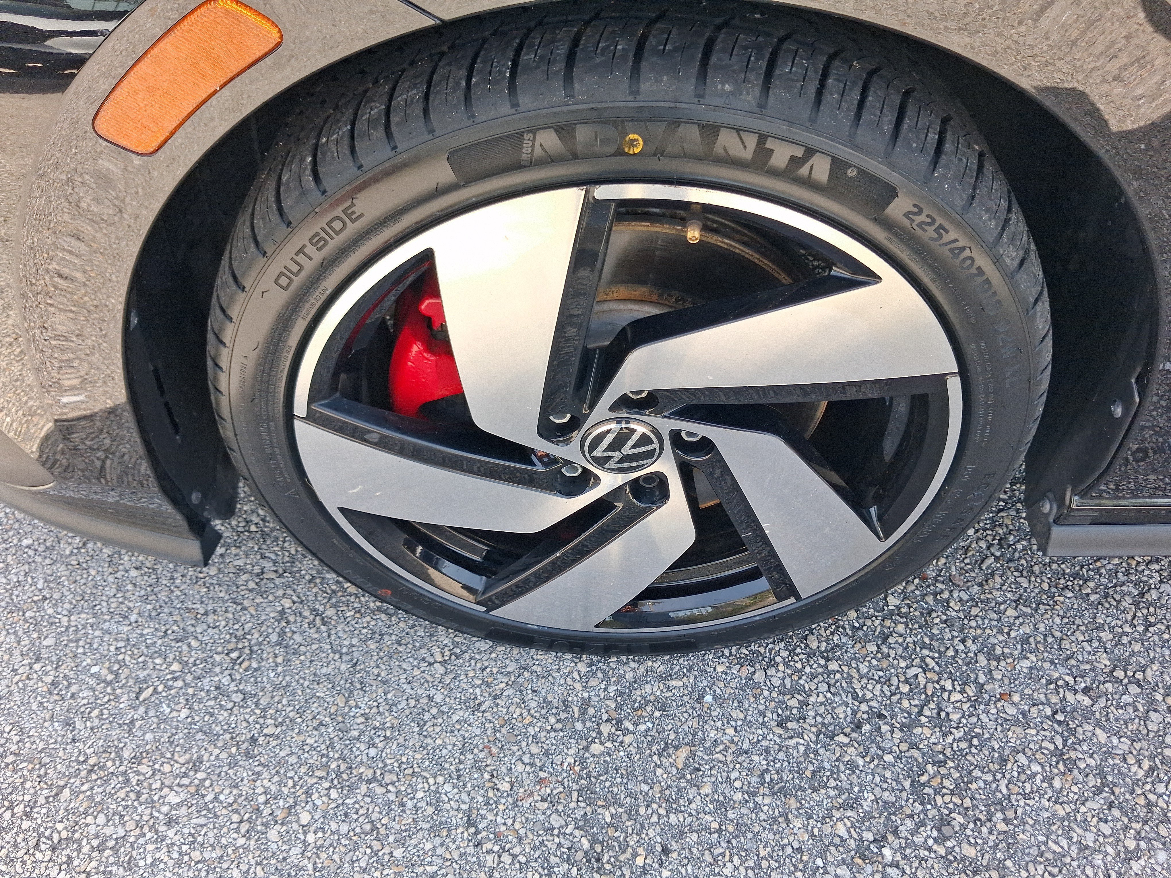 Used 2024 Volkswagen GTI S FWD image 17
