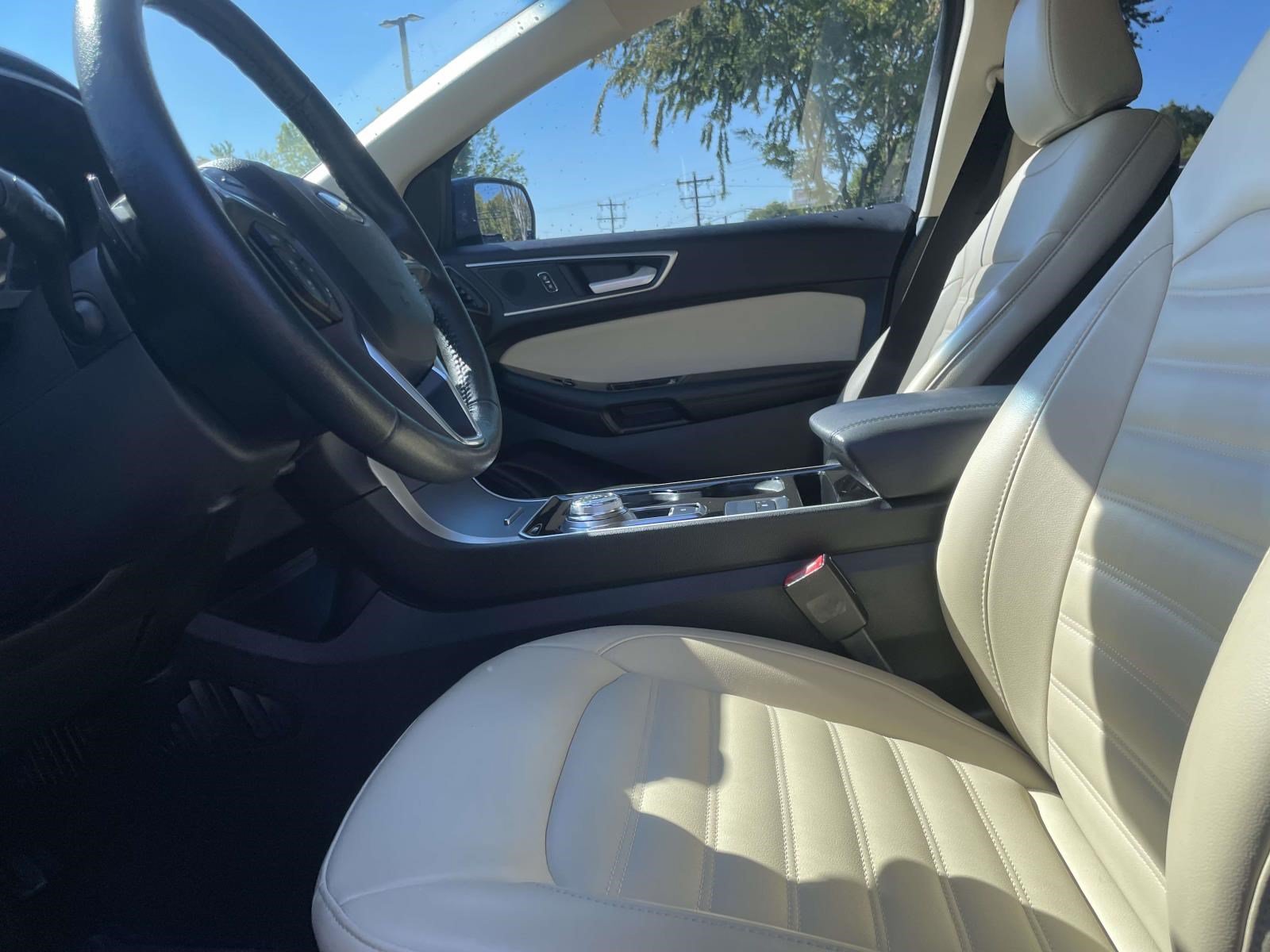 Used 2020 Ford Edge SEL w/ Convenience Package AWD/4WD image 15