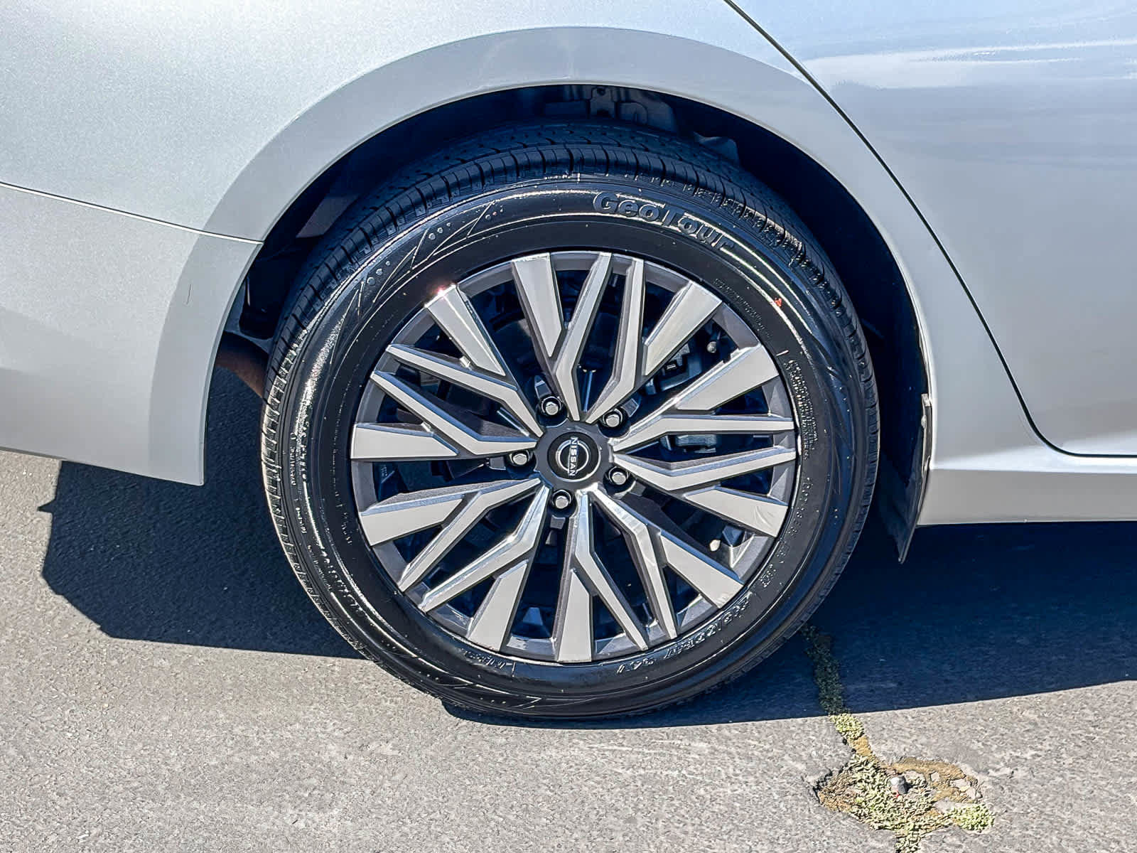 Used 2023 Nissan Altima 2.5 SV AWD/4WD image 10