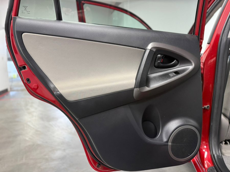 Used 2012 Toyota RAV4 4WD V6 w/ Tow Prep Pkg image 30