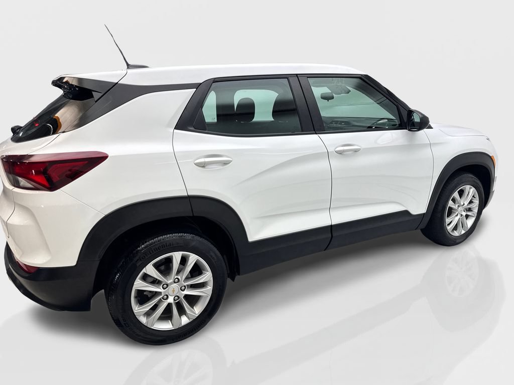 Used 2023 Chevrolet TrailBlazer LS FWD image 13