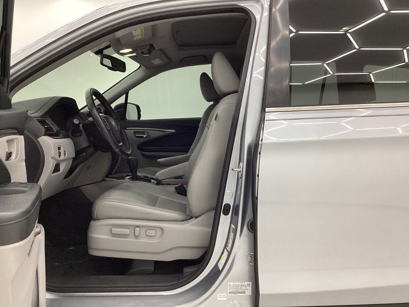 Used 2017 Honda Pilot EX-L image 14