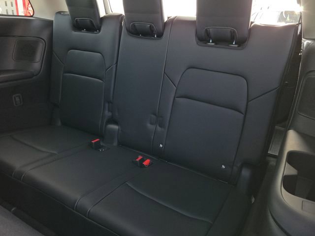 New 2026 Nissan Pathfinder Platinum image 13