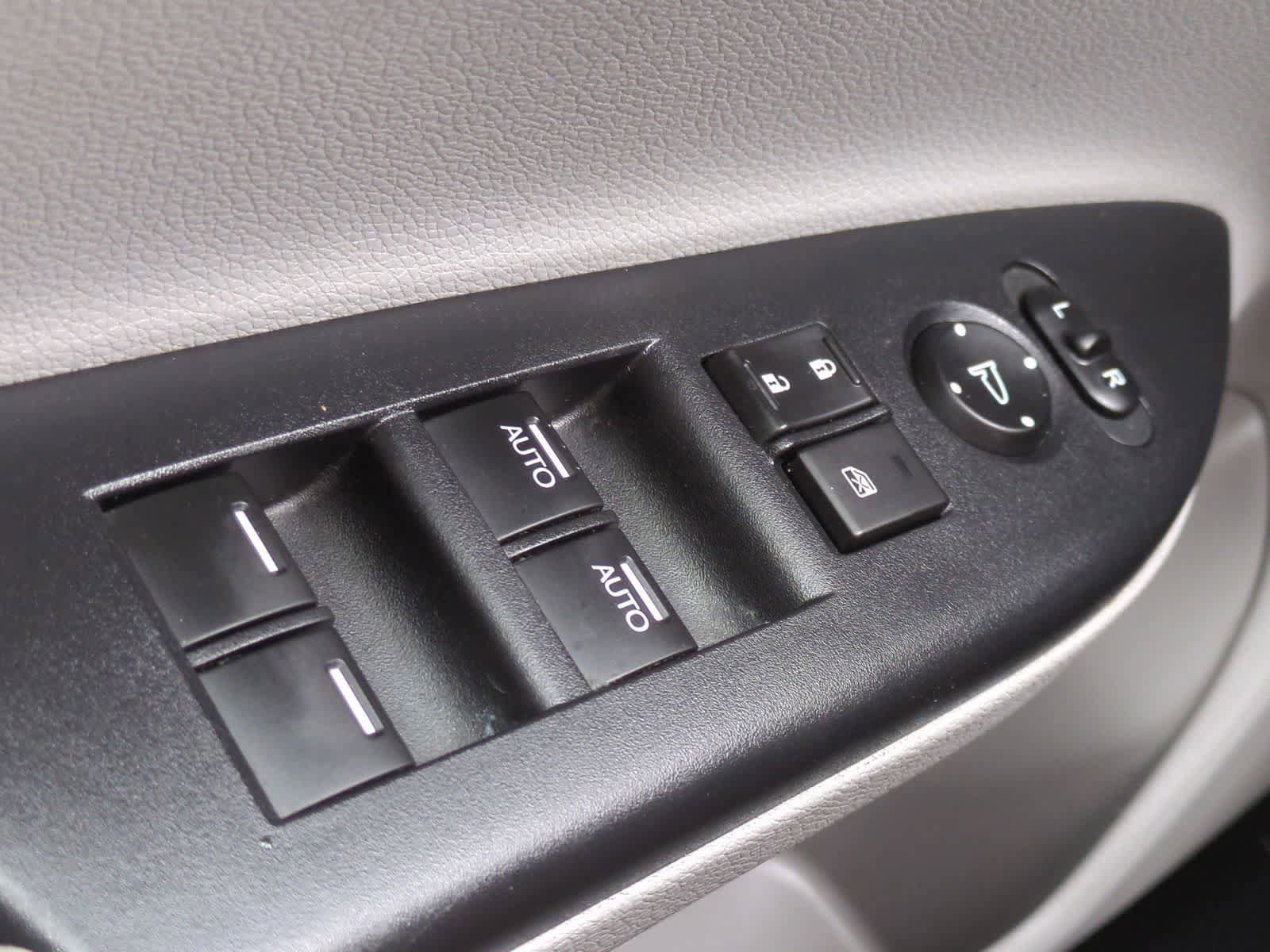 Used 2015 Honda Accord EX image 32