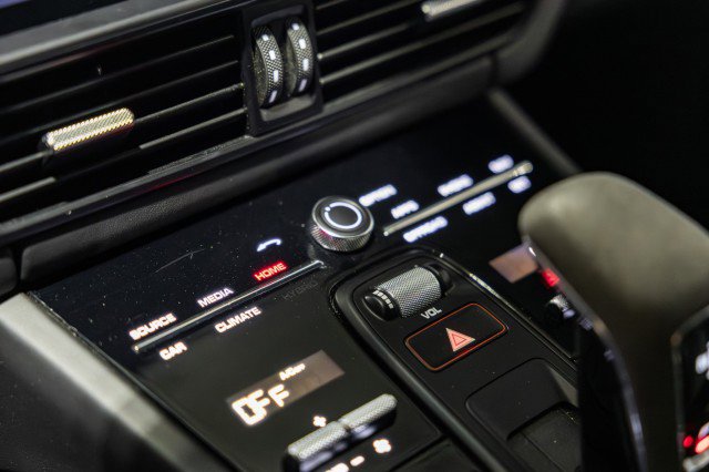 Used 2022 Porsche Cayenne Turbo GT image 28