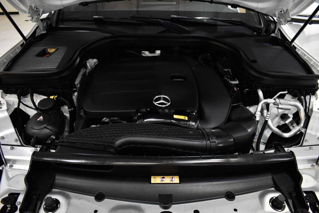 Certified 2023 Mercedes-Benz GLC 300 4MATIC Coupe image 11