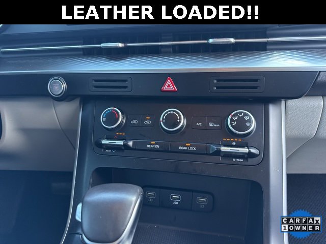 Used 2024 Kia Carnival LX image 38