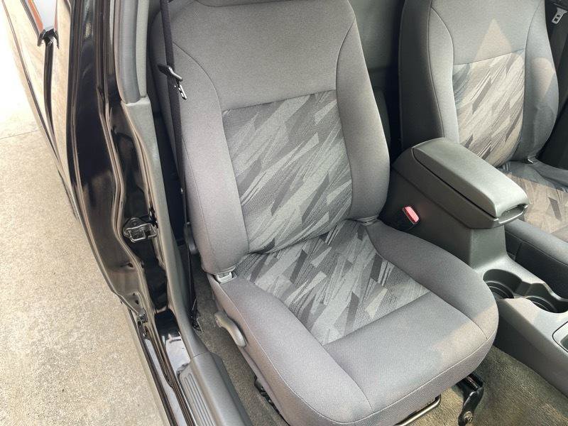 Used 2005 Chevrolet Colorado LS w/ Xtreme Appearance Package RWD image 32