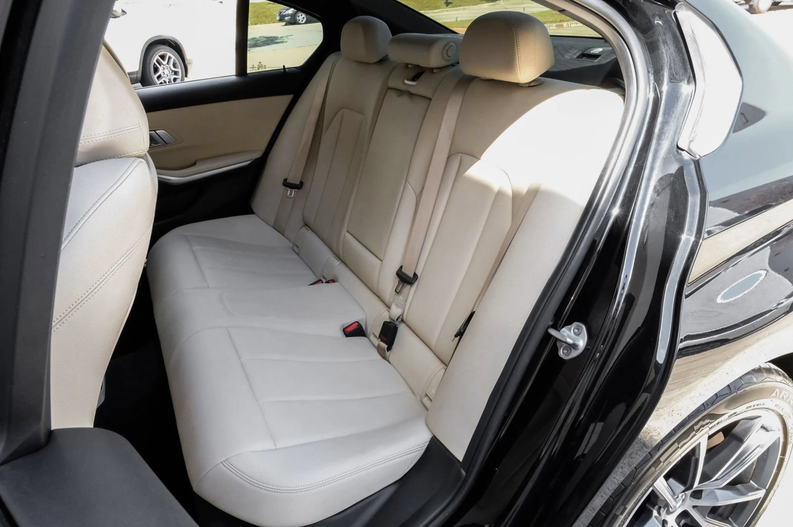 Used 2021 BMW 330i Sedan w/ Convenience Package RWD image 43