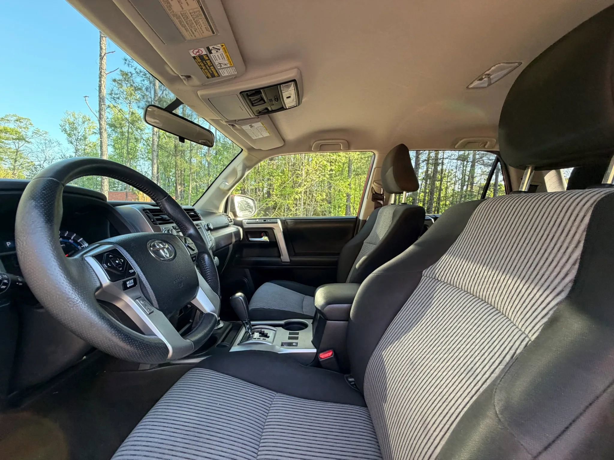 Used 2014 Toyota 4Runner SR5 AWD/4WD image 11