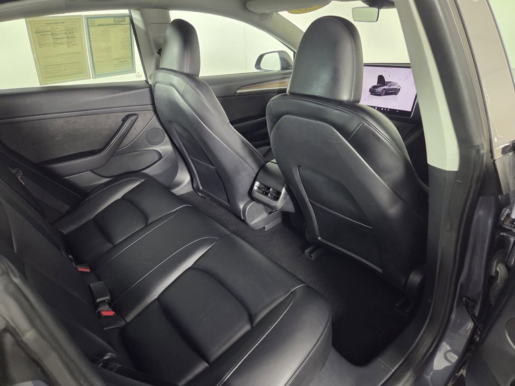 Used 2023 Tesla Model 3 Standard Range image 30