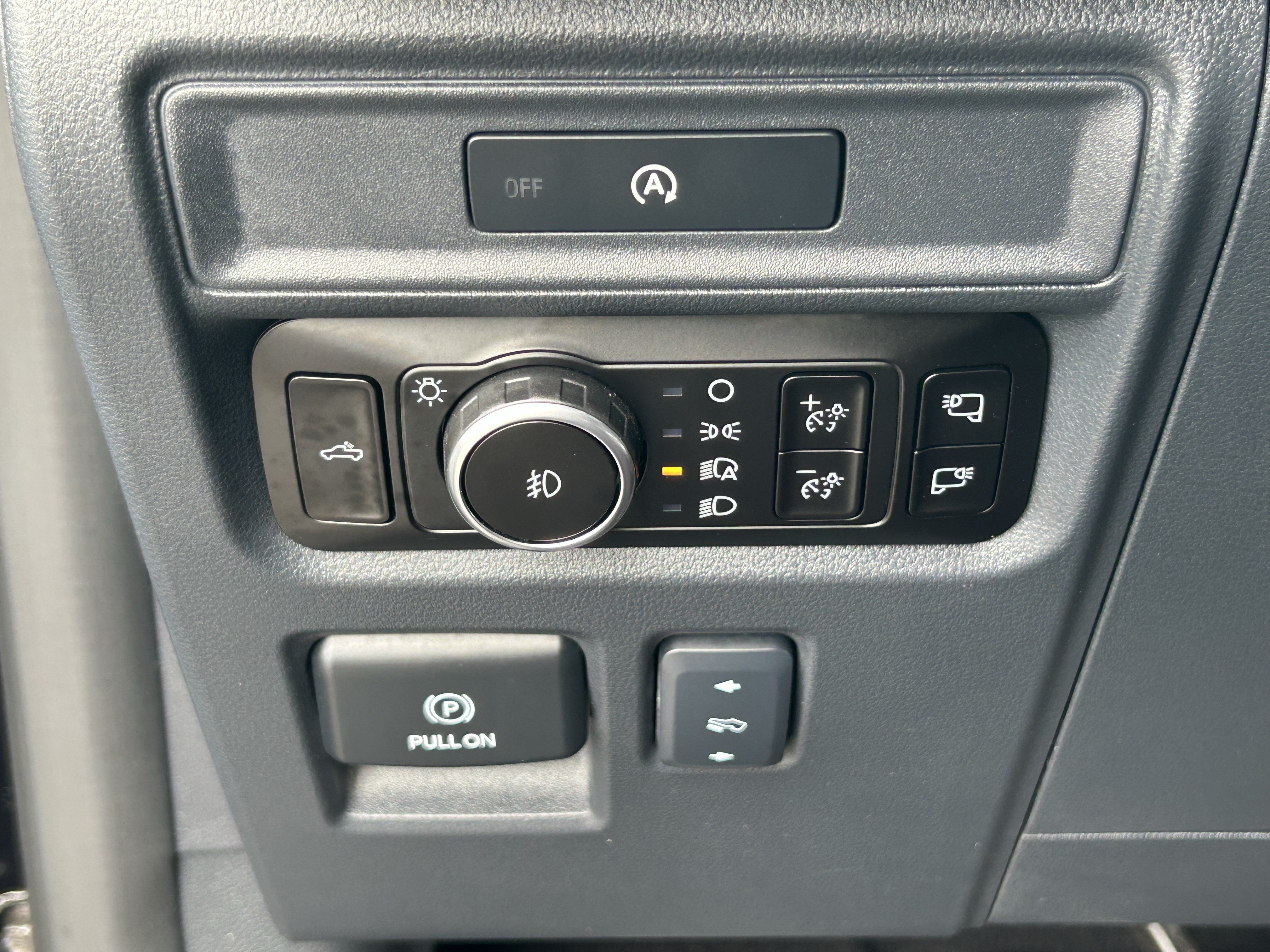 Used 2025 Ford F150 Lariat AWD/4WD image 20