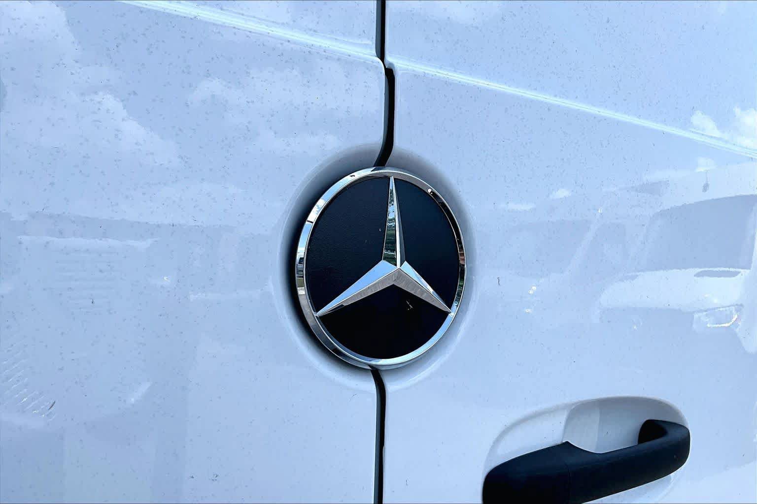 Used 2025 Mercedes-Benz Sprinter 2500 image 29