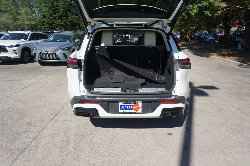 Used 2023 INFINITI QX60 Luxe w/ Performance Audio Package image 18