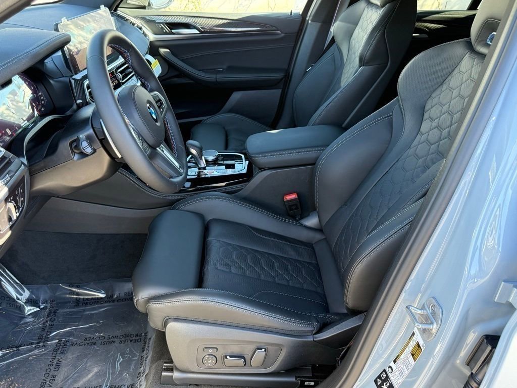 New 2025 BMW X4 M w/ Competition Package image 19
