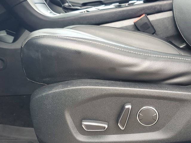 Used 2018 Ford Edge Titanium w/ Equipment Group 302A image 6