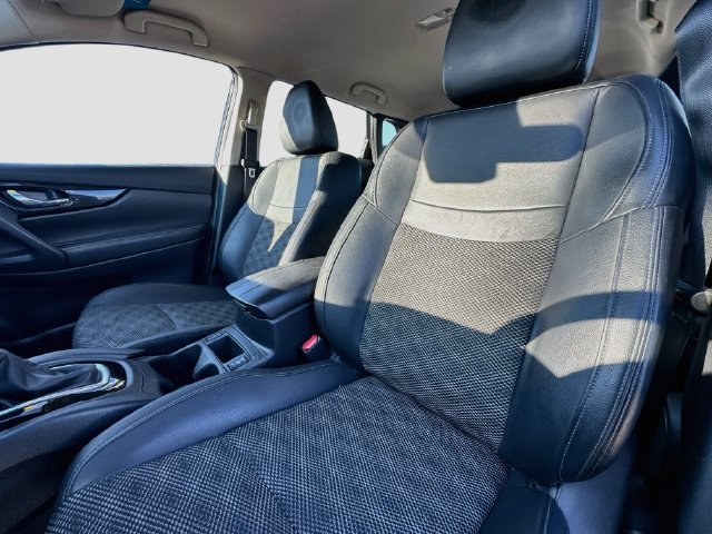 Used 2022 Nissan Rogue Sport SV w/ Technology Package AWD/4WD image 20