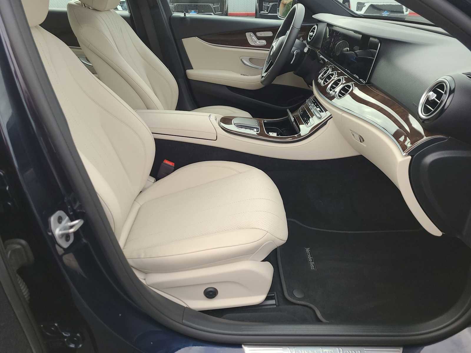 Used 2021 Mercedes-Benz E 350 Sedan image 22