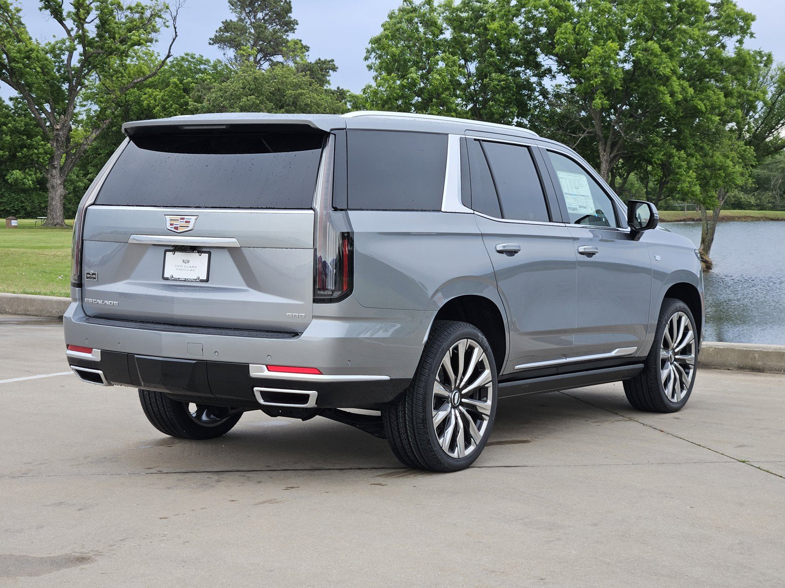 New 2026 Cadillac Escalade Luxury w/ Touring Package AWD/4WD image 3