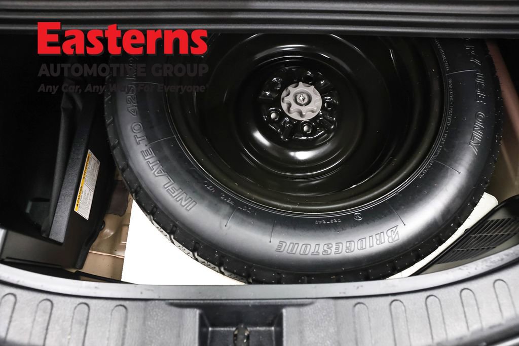 Used 2015 Toyota RAV4 Limited image 26