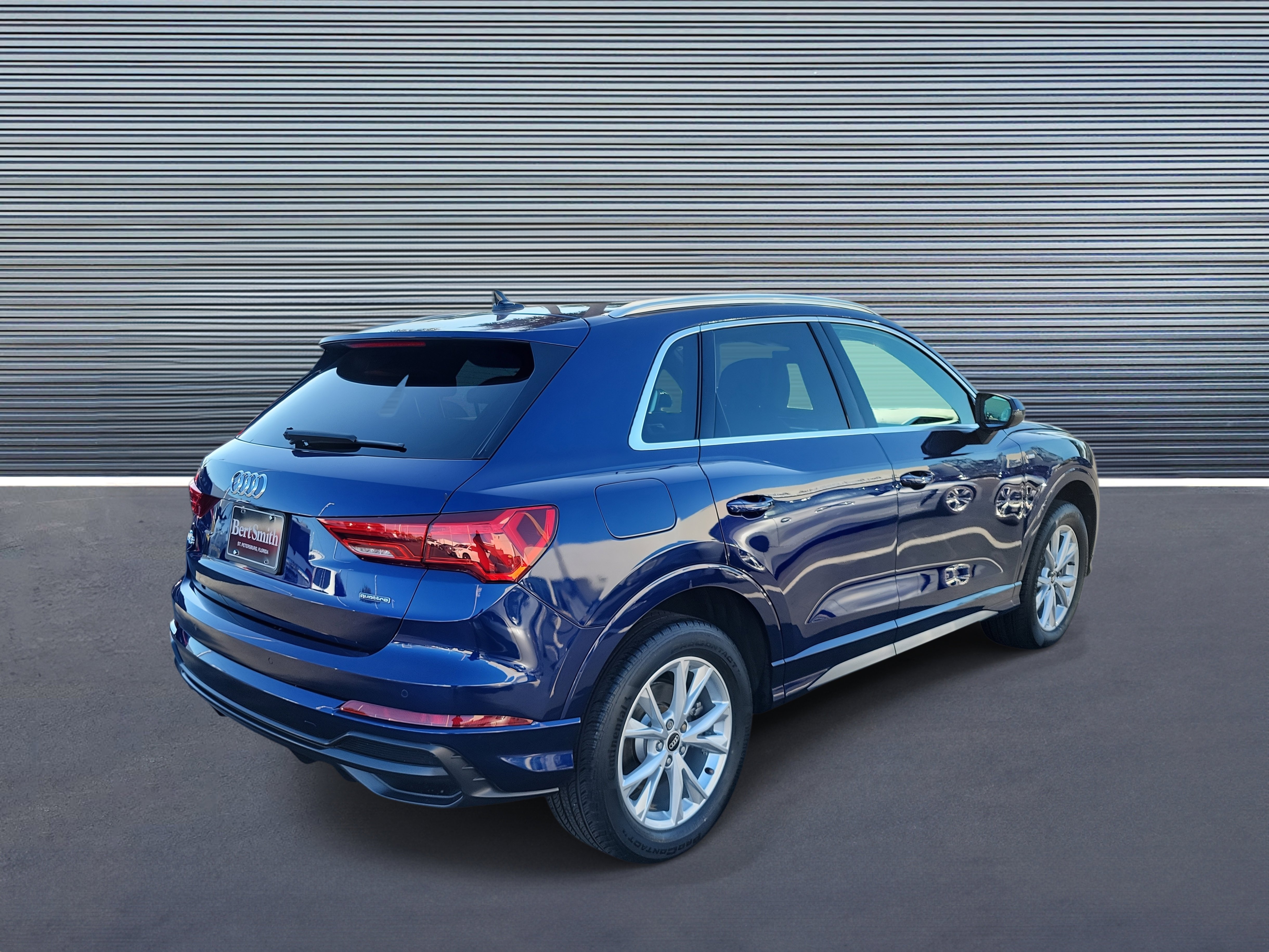 Used 2021 Audi Q3 2.0T Premium Plus w/ Premium Plus Package image 3