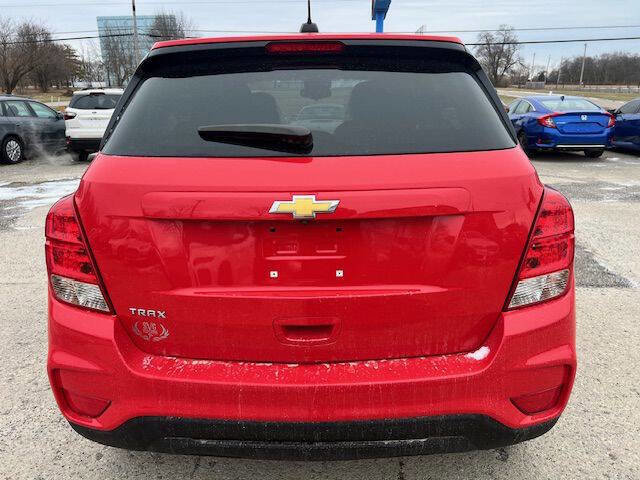 Used 2020 Chevrolet Trax LS w/ Tint and Cruise Package image 8