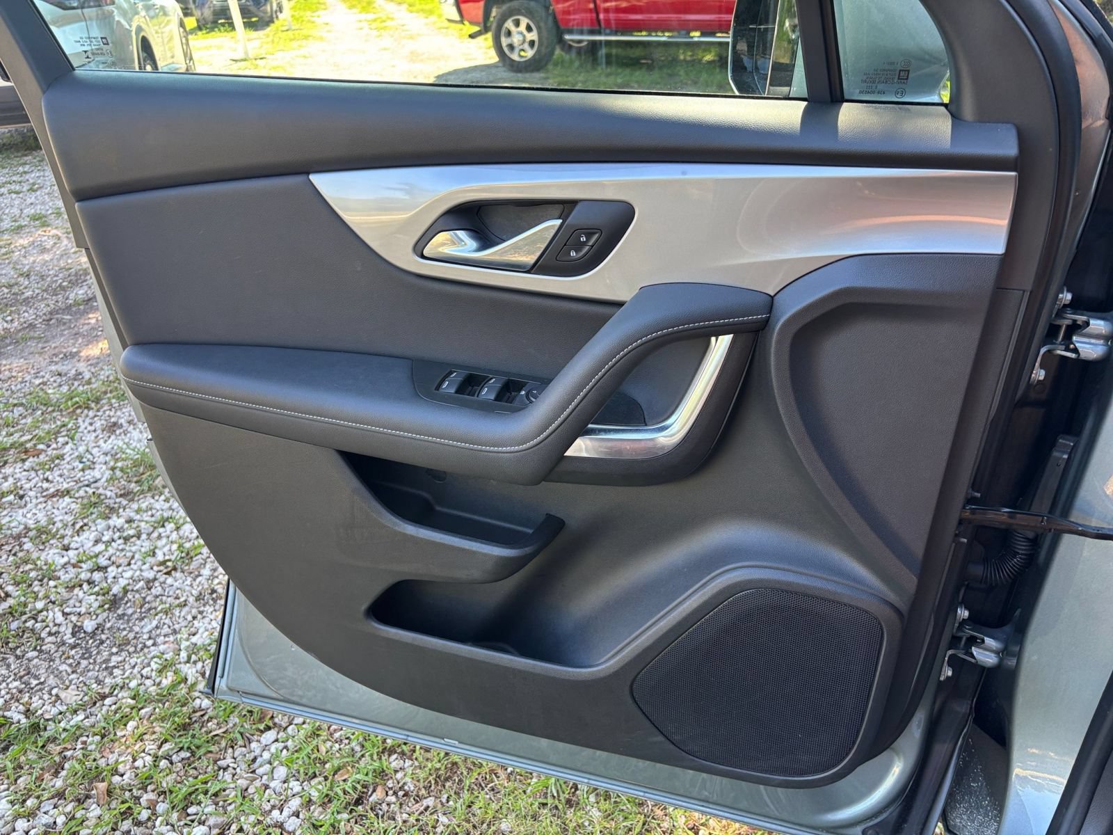 Used 2026 Chevrolet Blazer LT FWD image 18