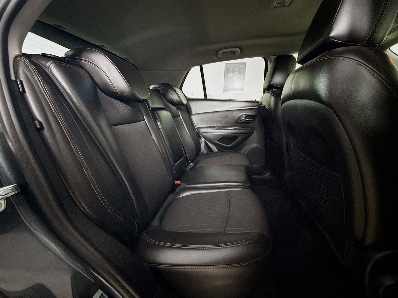 Used 2018 Chevrolet Trax LT w/ LT Convenience Package image 25