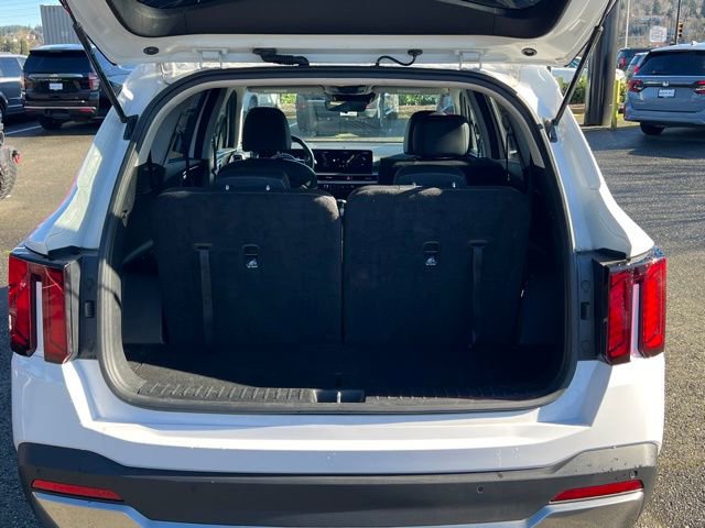 Certified 2024 Kia Sorento S image 11