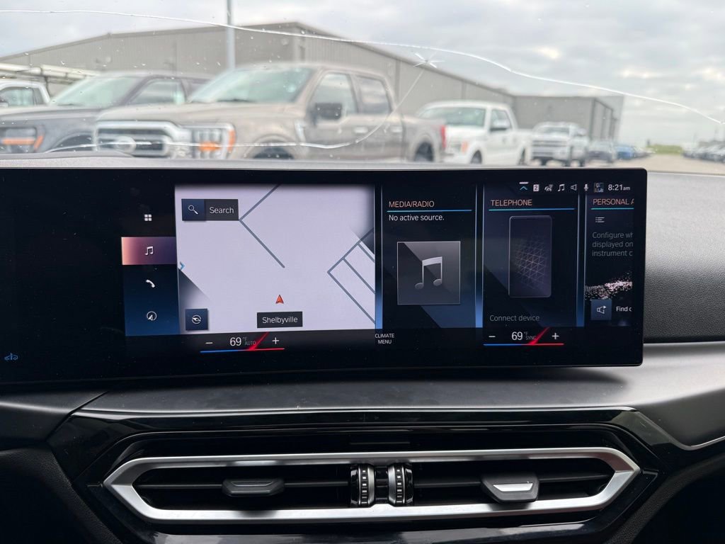 Used 2023 BMW 230i Coupe w/ Premium Package image 10