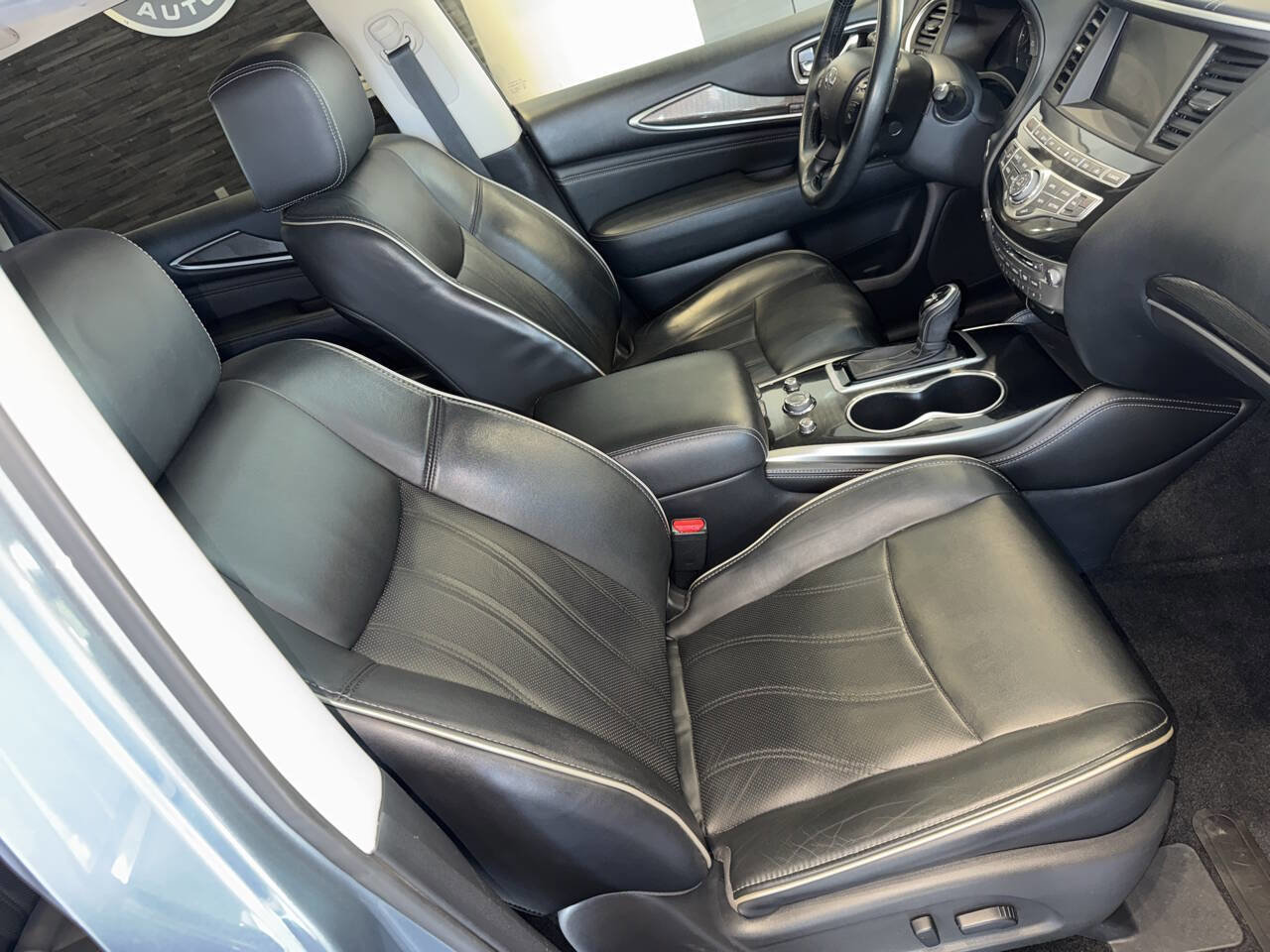 Used 2017 INFINITI QX60 FWD w/ Premium Plus Package image 17