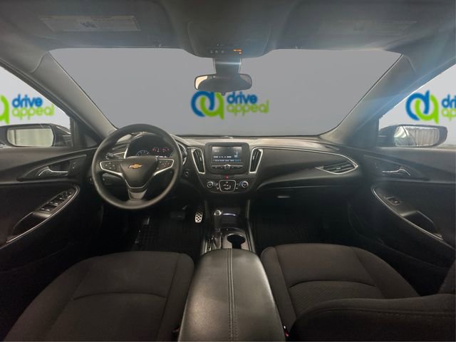 Used 2017 Chevrolet Malibu LT image 27
