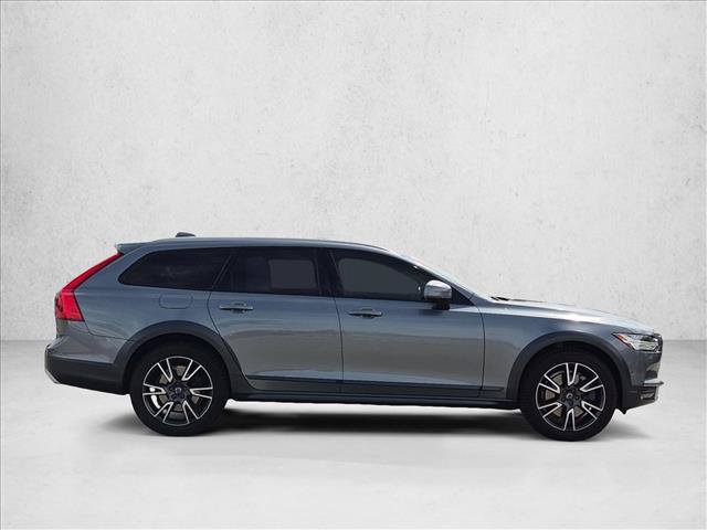 Used 2017 Volvo V90 T6 Cross Country AWD/4WD image 4
