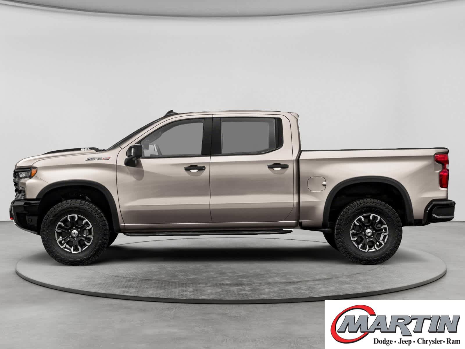 Used 2022 Chevrolet Silverado 1500 ZR2 w/ Technology Package AWD/4WD image 3