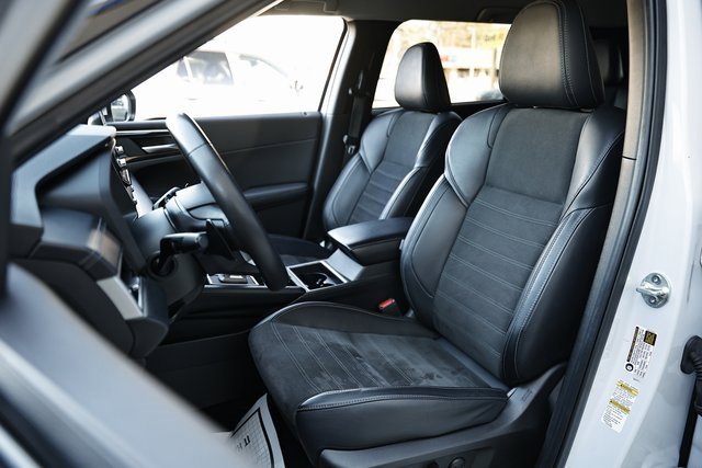 Used 2024 Mitsubishi Outlander SE image 18