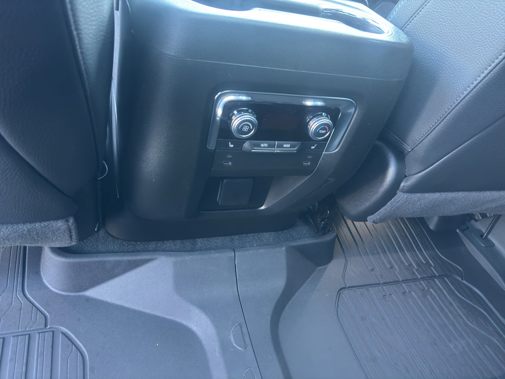 New 2026 GMC Yukon Denali w/ Sun & Power Step Package image 24