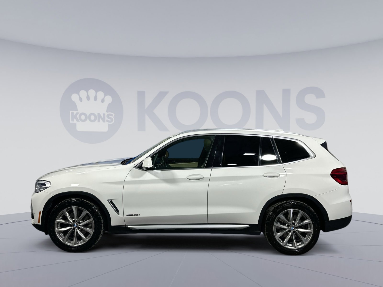 Used 2018 BMW X3 xDrive30i image 2
