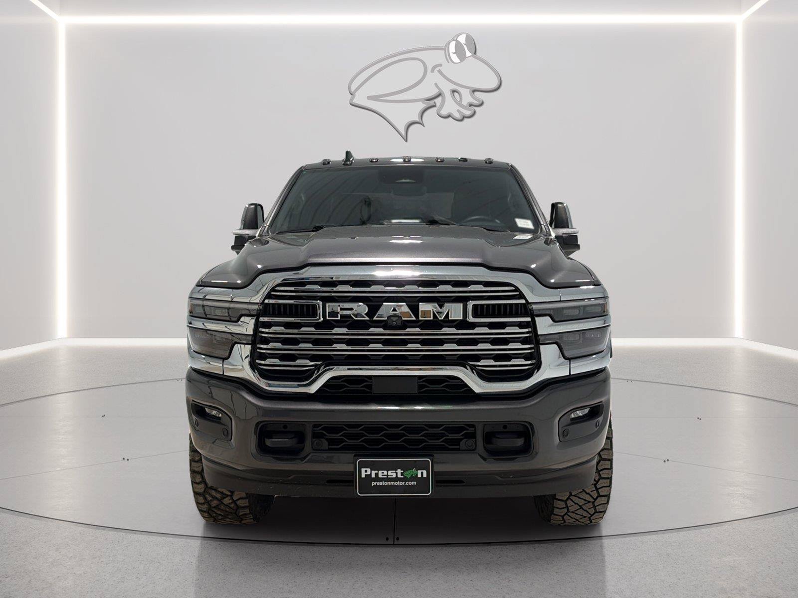 Used 2025 RAM 3500 Limited AWD/4WD image 8