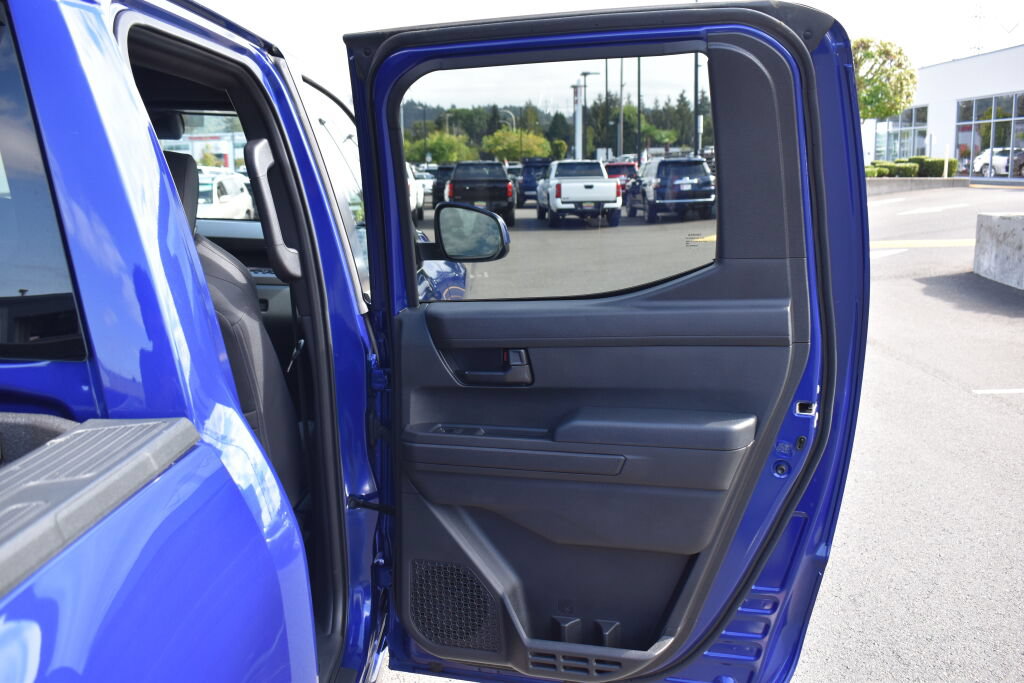 Certified 2025 Toyota Tacoma SR5 AWD/4WD image 22