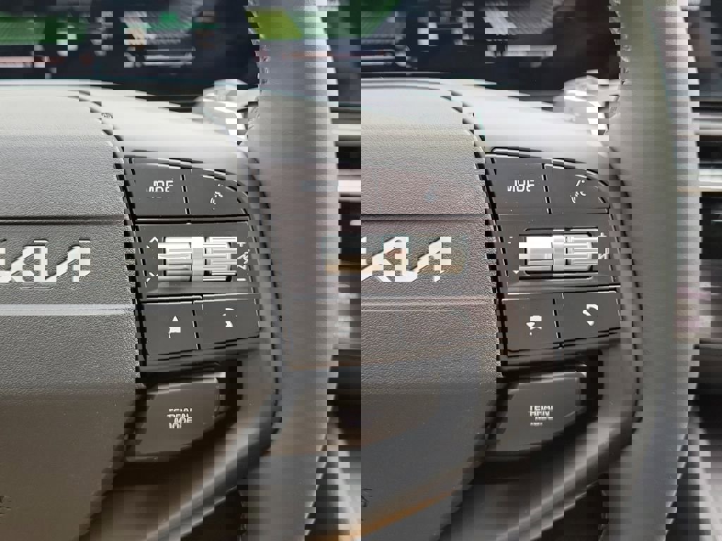 New 2026 Kia Sportage EX w/ EX Panoramic Sunroof Package image 29