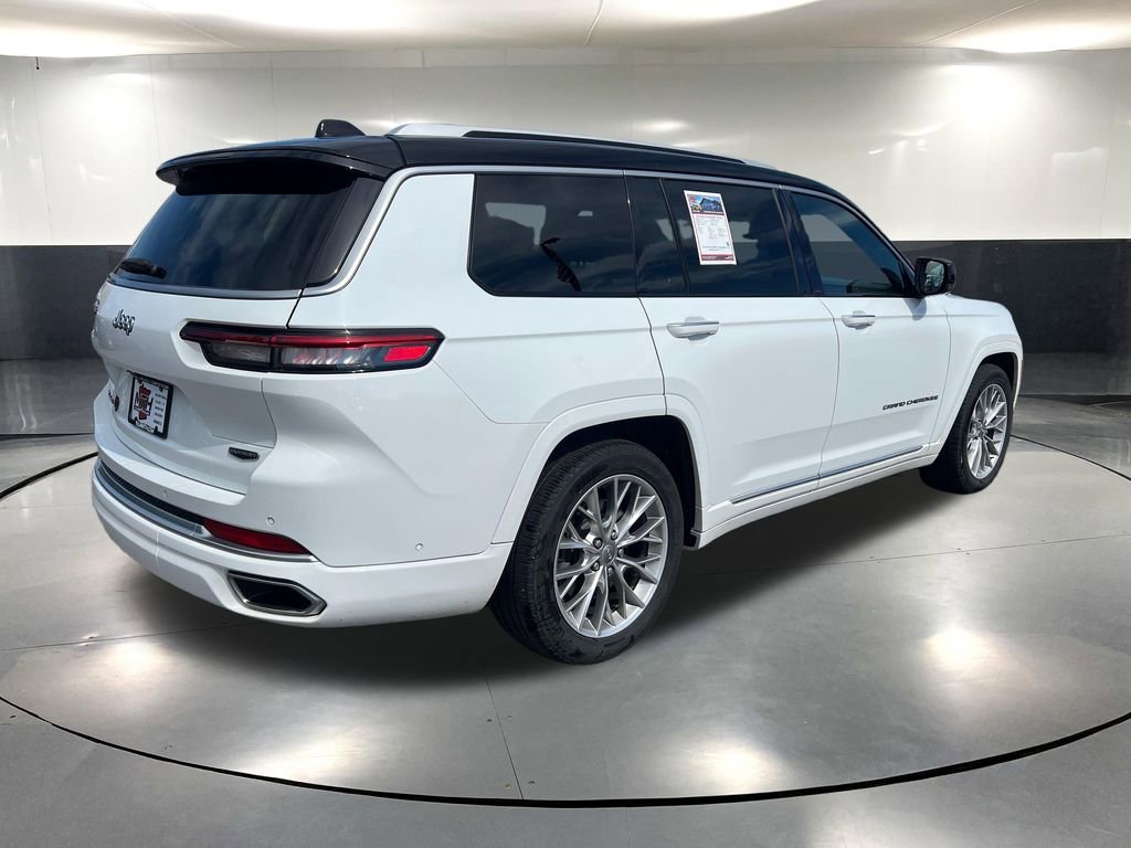 Used 2022 Jeep Grand Cherokee L Summit w/ Luxury Tech Group V AWD/4WD image 4