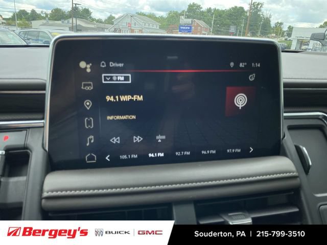 Certified 2022 GMC Yukon XL SLT w/ SLT Premium Package AWD/4WD image 16