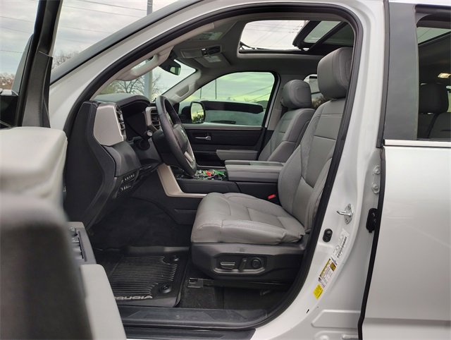 Used 2023 Toyota Sequoia Limited image 2