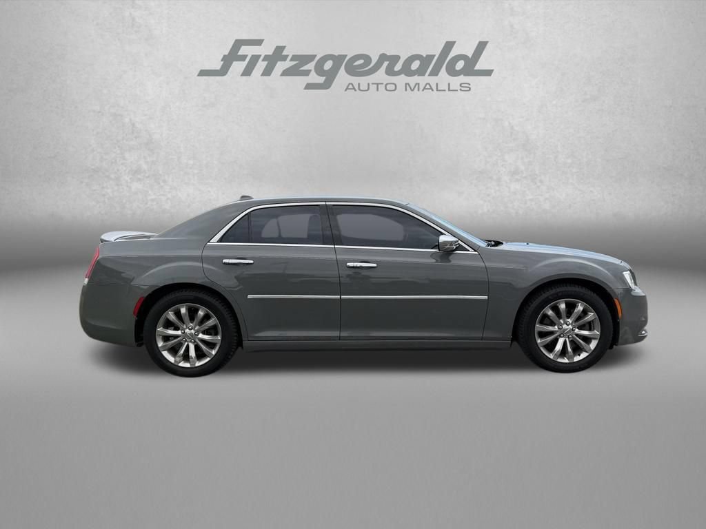 Used 2018 Chrysler 300 Limited AWD/4WD image 5