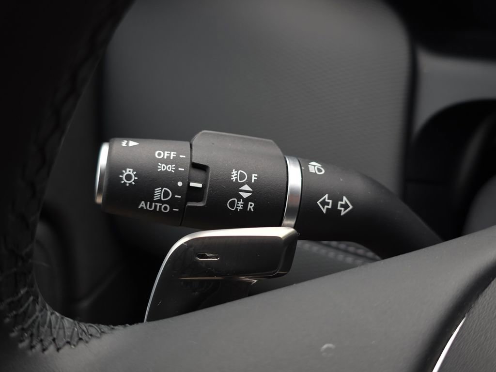 Certified 2024 Land Rover Discovery Sport Dynamic SE AWD/4WD image 26