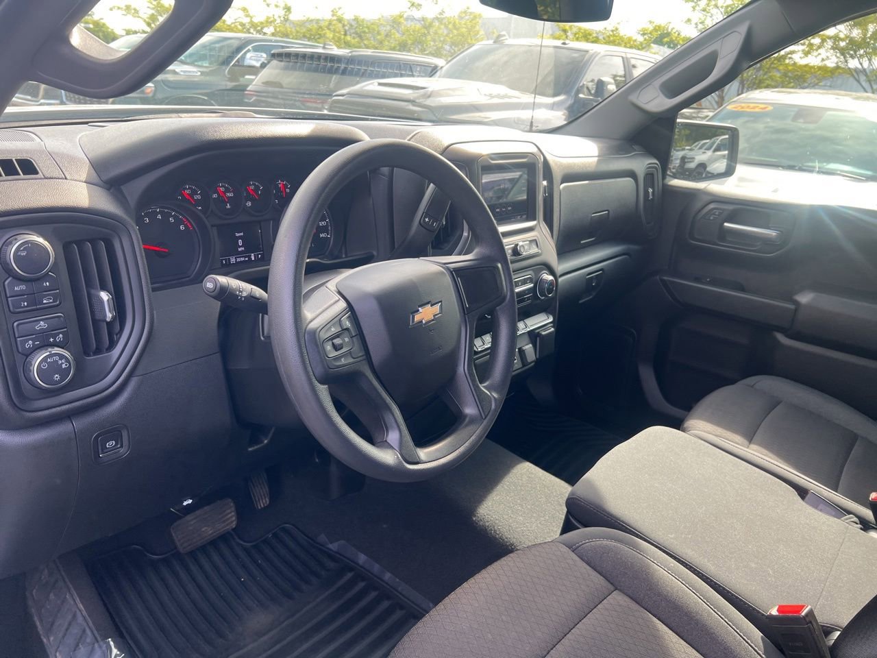Used 2024 Chevrolet Silverado 1500 Custom AWD/4WD image 17