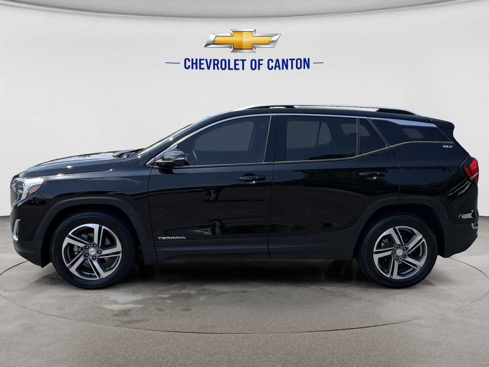 Used 2021 GMC Terrain SLT w/ Infotainment Package II FWD image 8