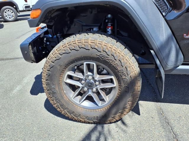 Used 2024 Jeep Gladiator Mojave w/ Steel Bumper Group image 9