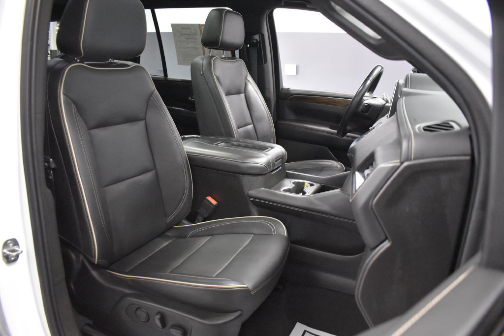 Used 2021 Chevrolet Tahoe Premier w/ Premium Package AWD/4WD image 14